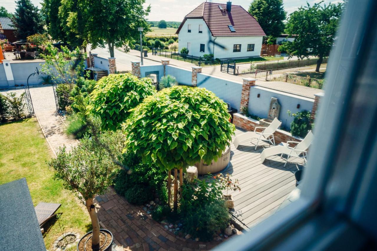 Alte Schmiede Mit Sauna, Pool Und Whirpool Im Aussenbereich Schoenstes Ferienhaus Der Lausitz Elsterheide Exterior photo